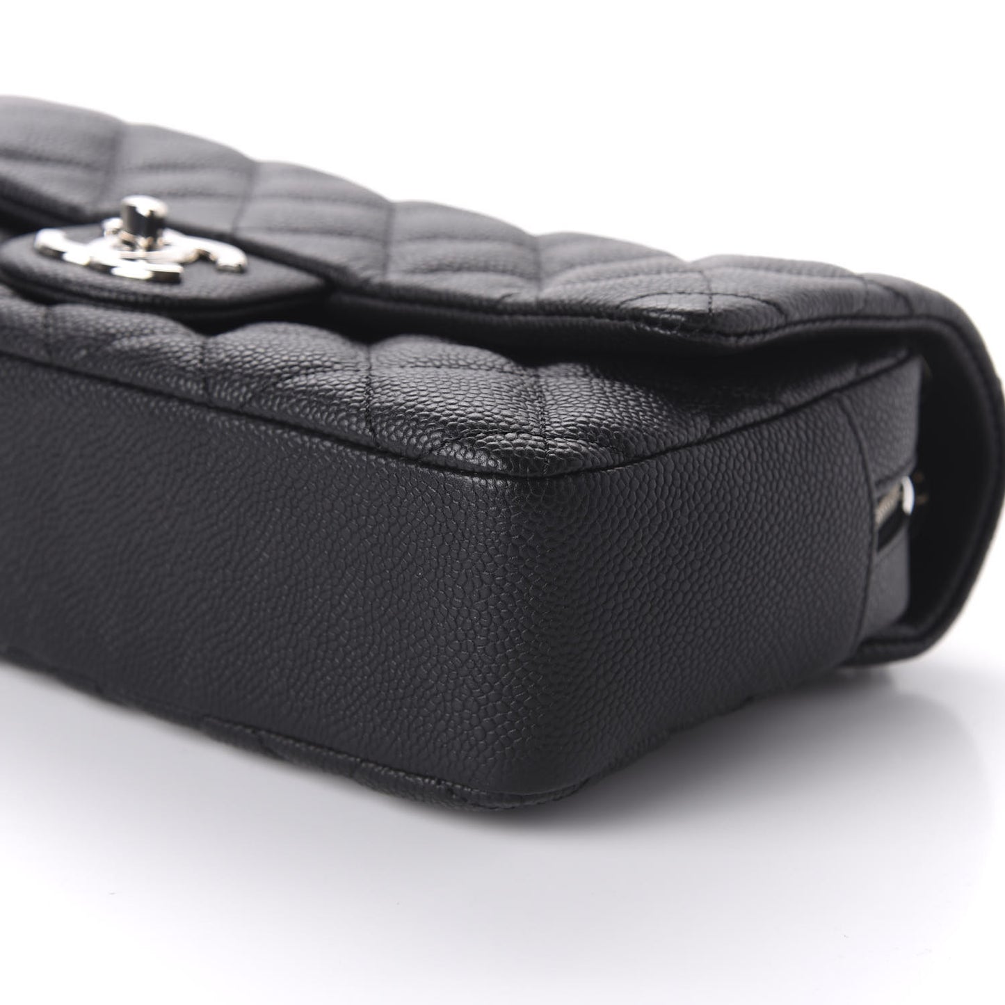 Caviar Quilted Medium Easy Flap Black