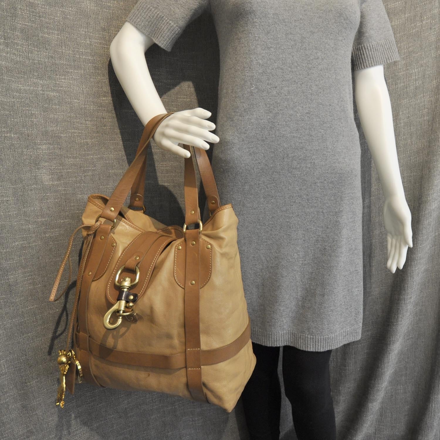 Chloe Leather Large Kerala Trim Tote 3 of 10