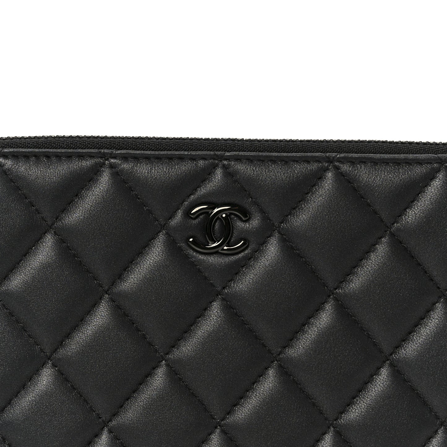 Pearly Lambskin Quilted Cosmetic Case So Black