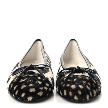 Chanel Pony Hair Calfskin Cap Toe CC Ballerina Flats 36 White Brown Black 3 of 10