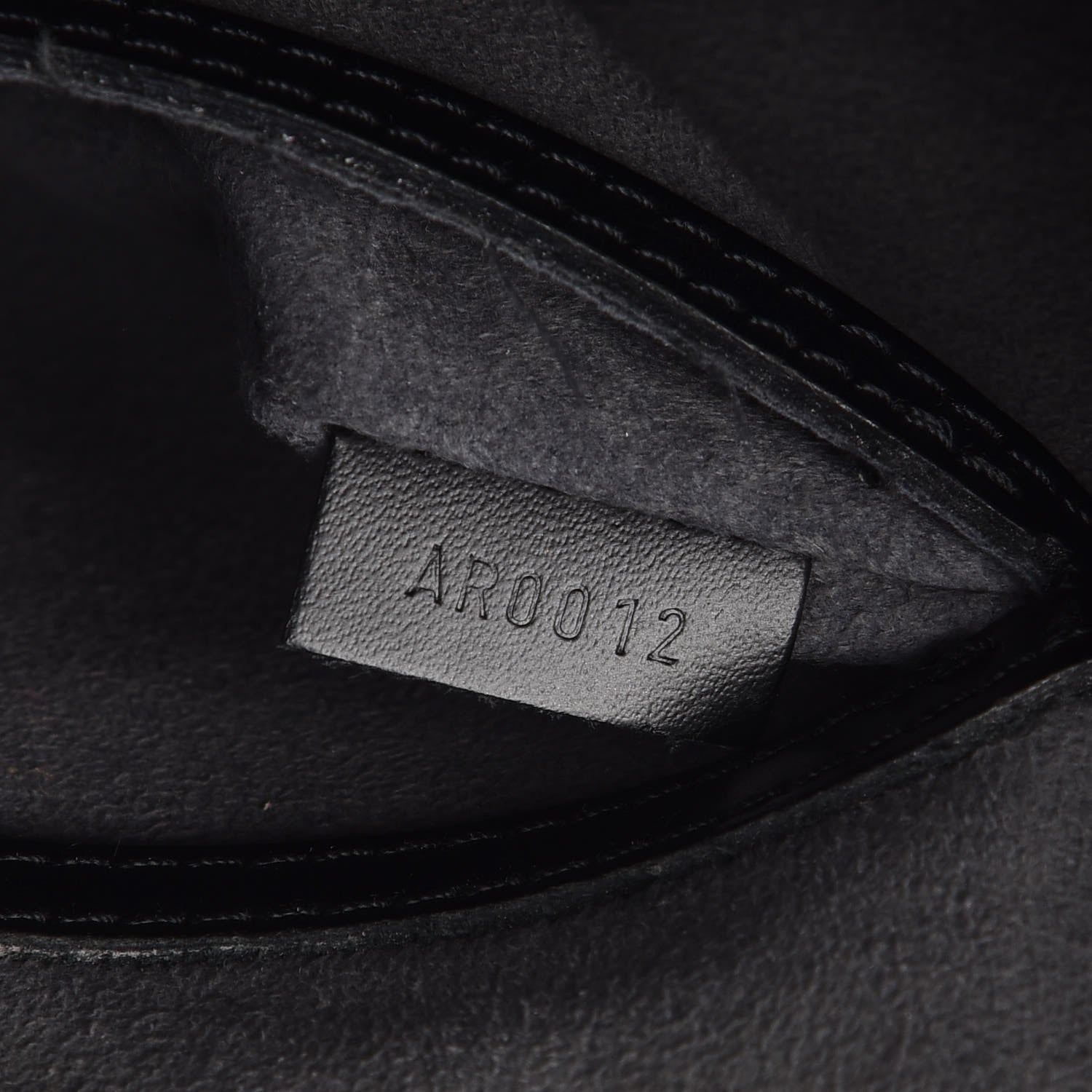 Louis Vuitton Epi Alma PM Black 6 of 17