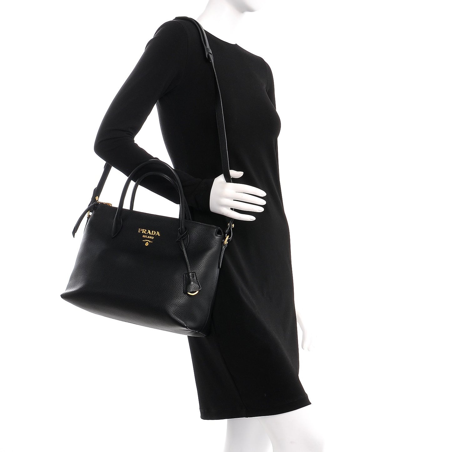 Vitello Daino Shoulder Bag Nero Black