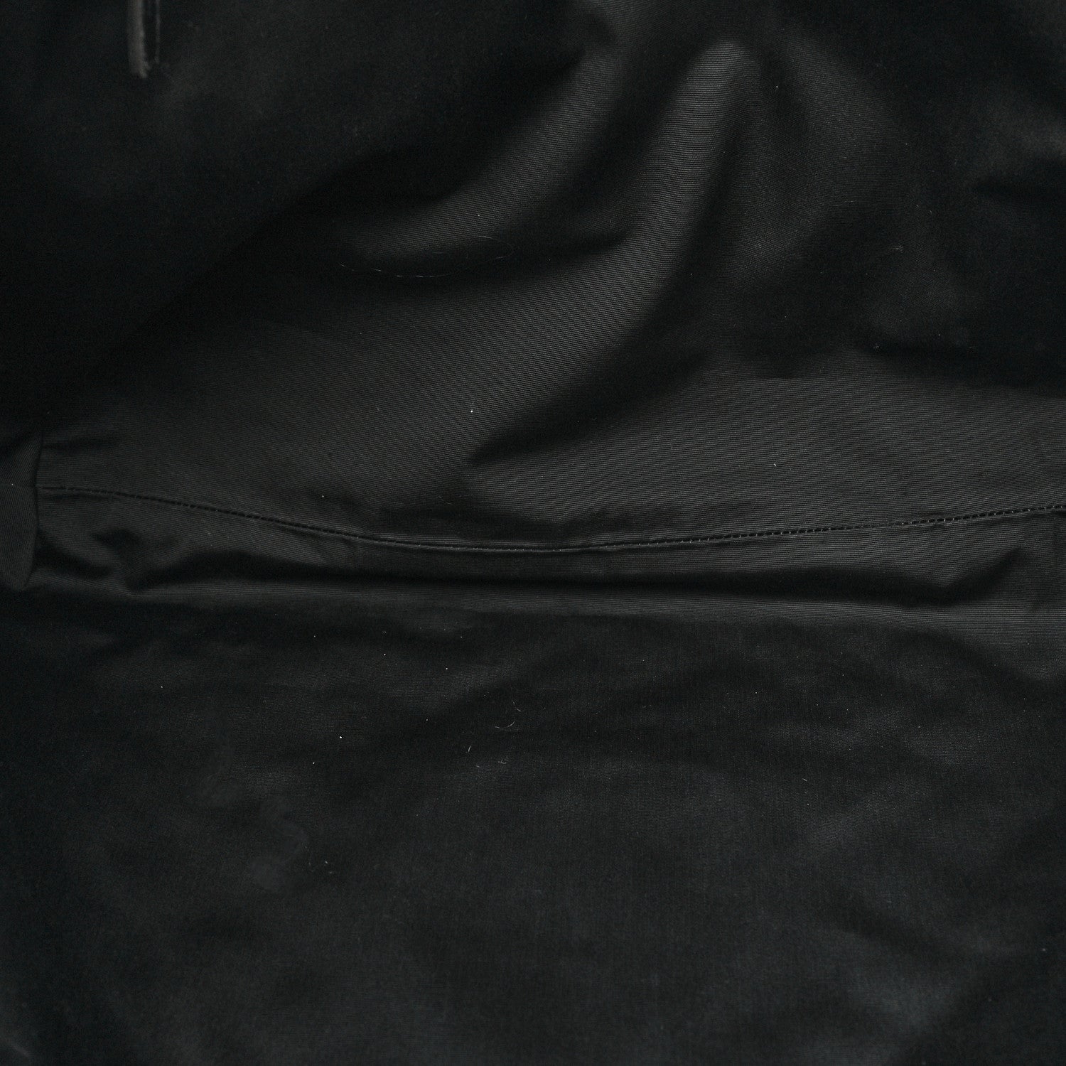 Saint Laurent Lambskin Quilted Maxi Icare Shopping Tote Black 7 of 14