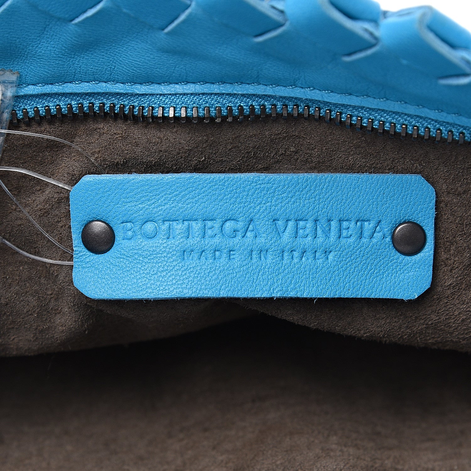 Bottega Veneta Nappa Calfskin Intrecciato Wristlet Pouch White Sand 5 of 8