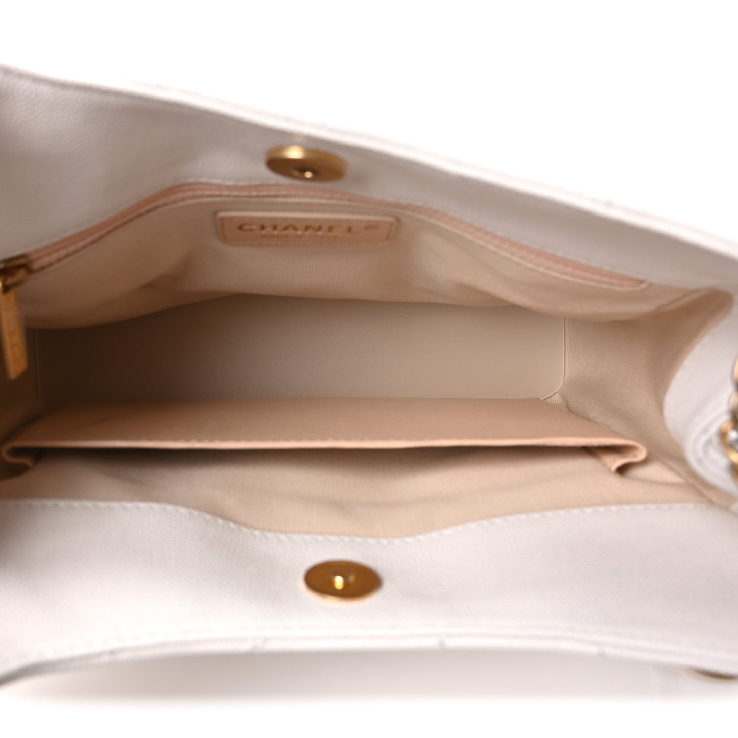 Caviar Quilted Wavy CC Hobo White