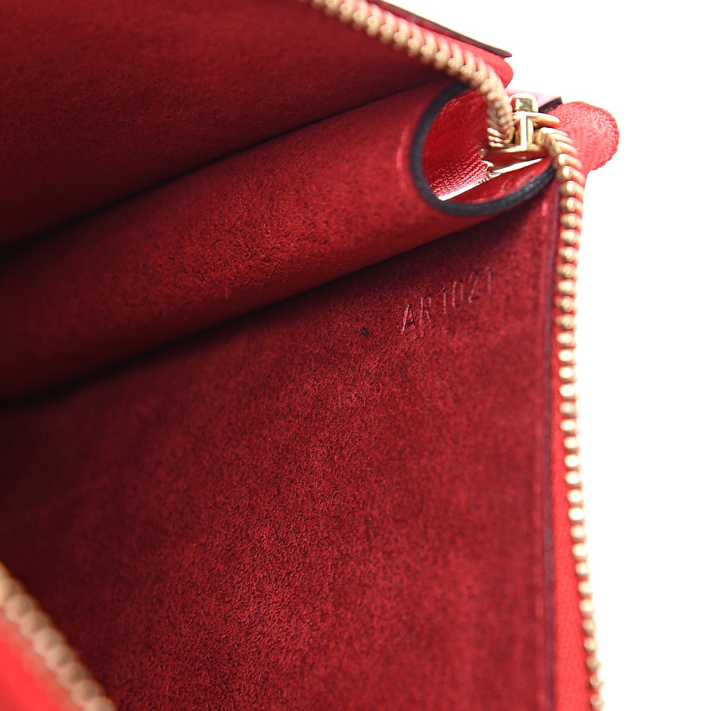 Epi Pochette Accessories 24 Castillan Red