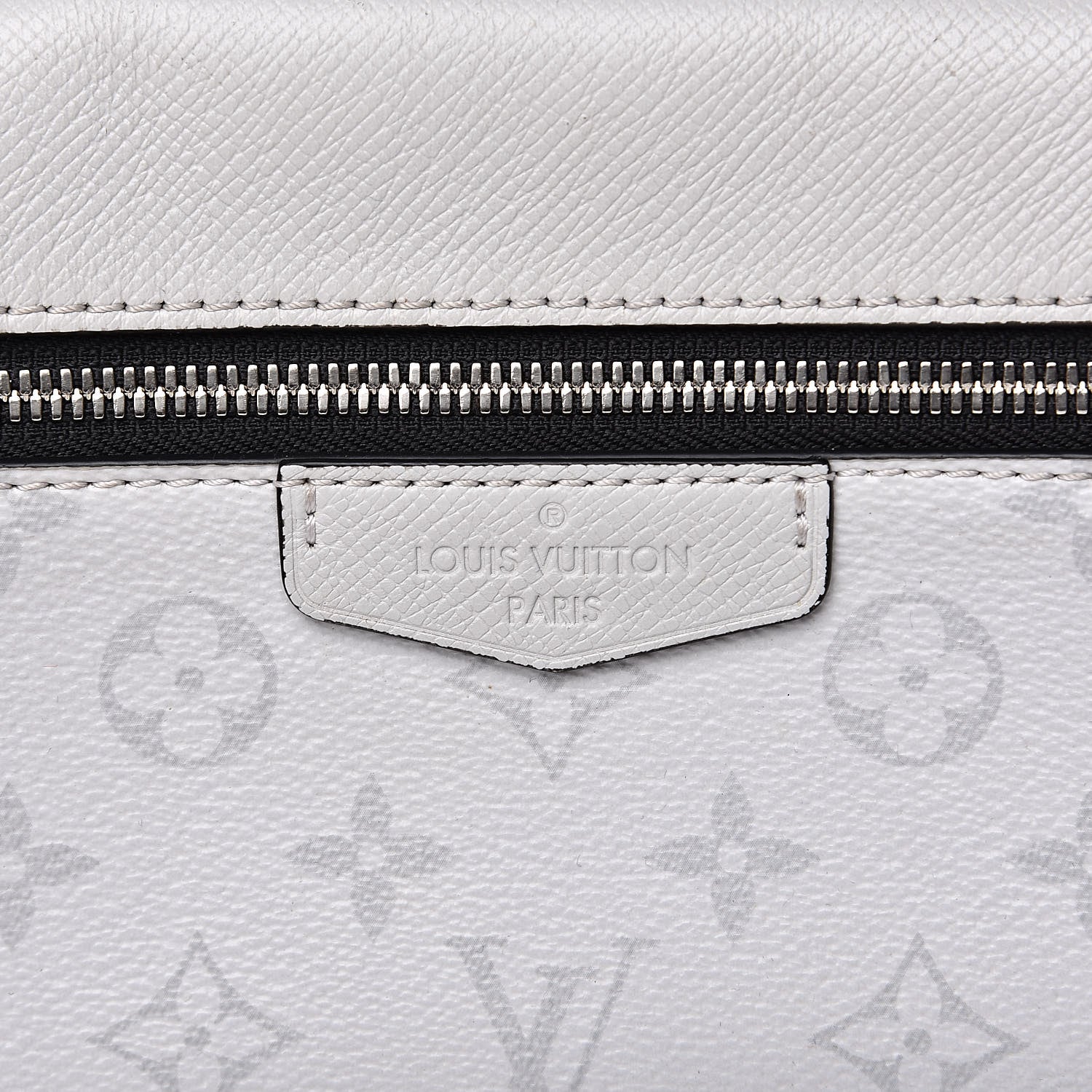 Louis Vuitton Taiga Monogram Outdoor Messenger White 7 of 13