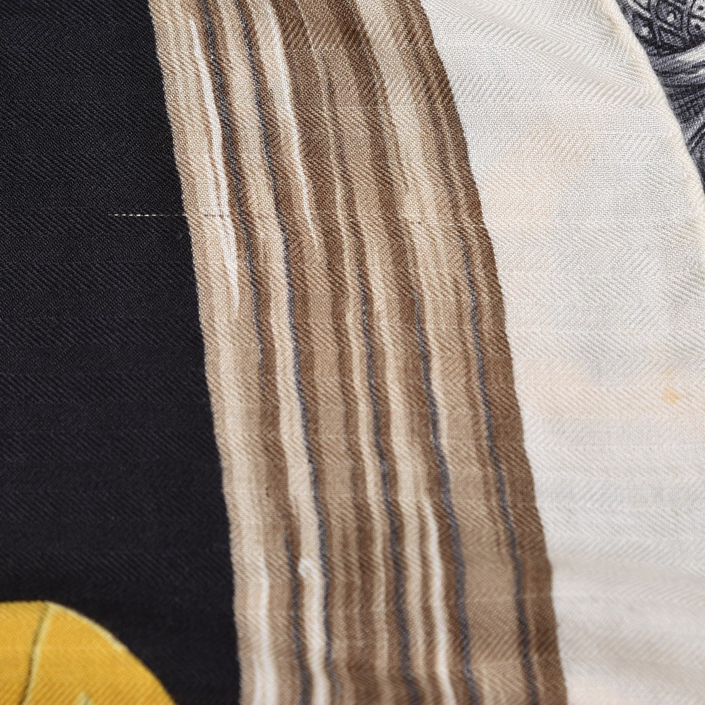 Cashmere Silk Etriers Shawl 140