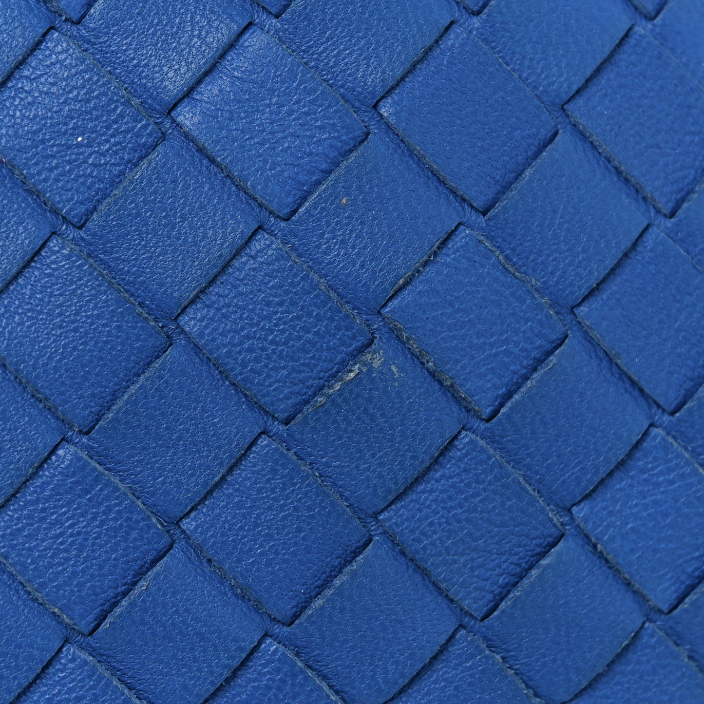 Nappa Intrecciato Medium Veneta Hobo Signal Blue