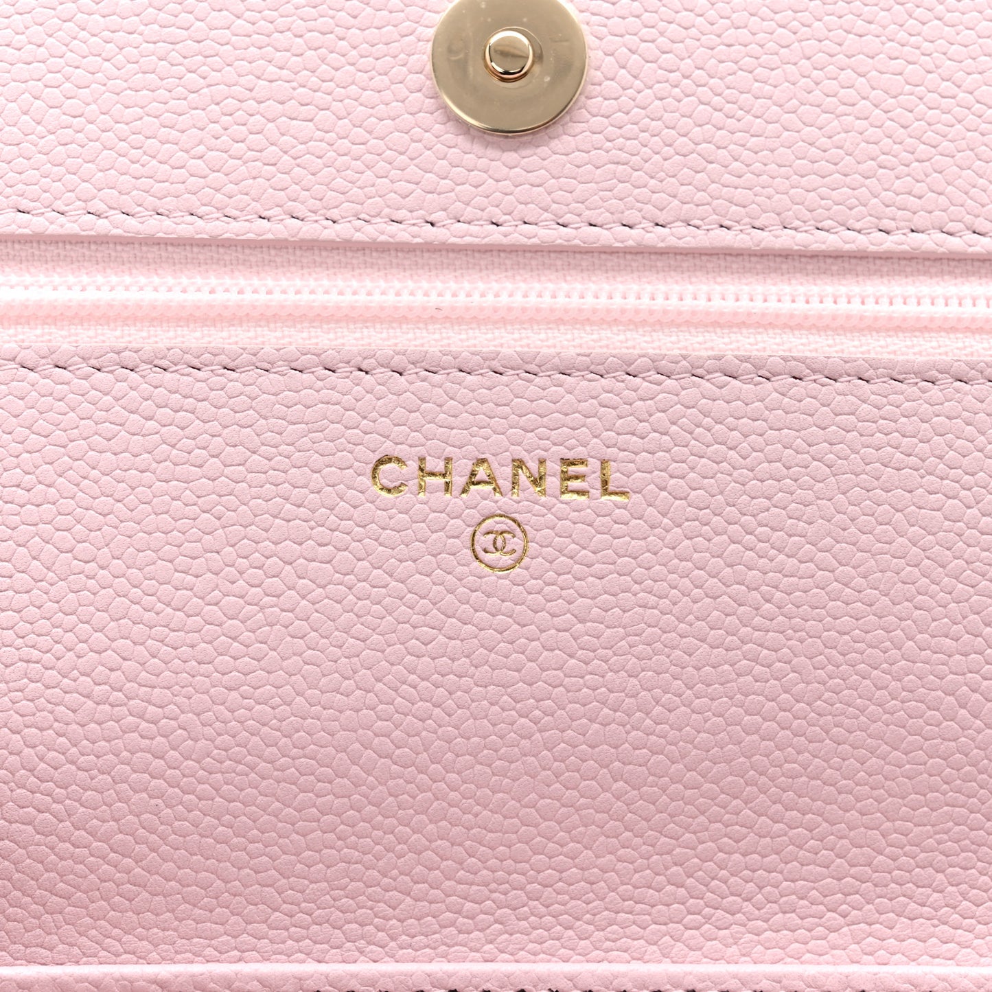 Caviar Quilted Tiny CC Wallet On Chain WOC Light Pink