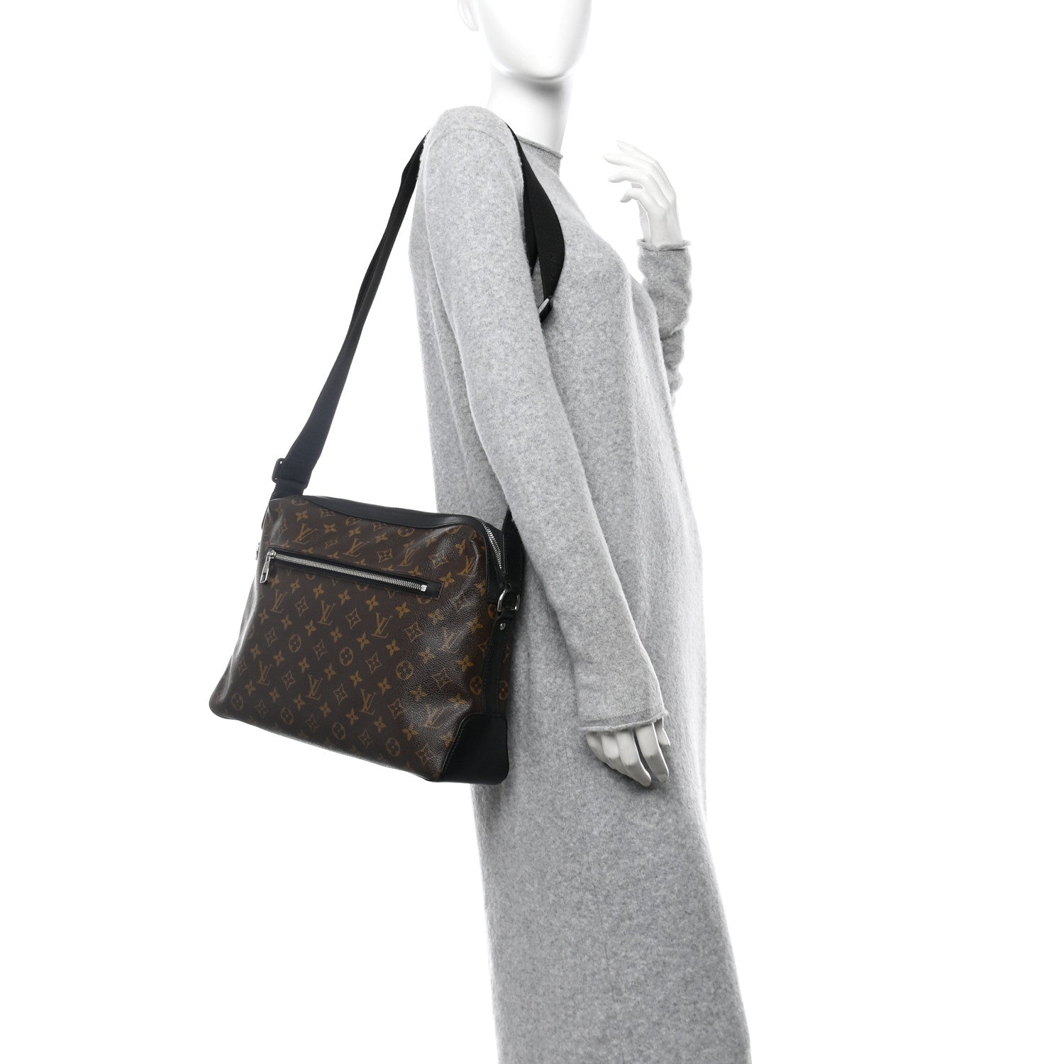 Louis Vuitton Monogram Macassar Torres Messenger 2 of 9