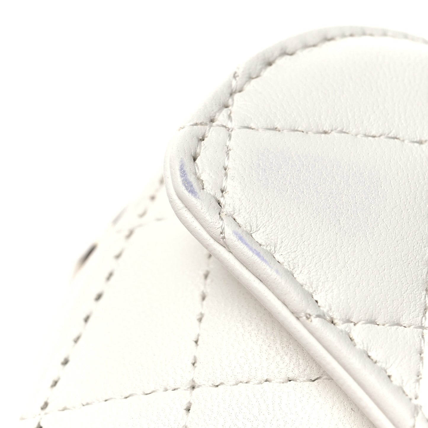 Lambskin Quilted CC In Love Heart Clutch With Chain White
