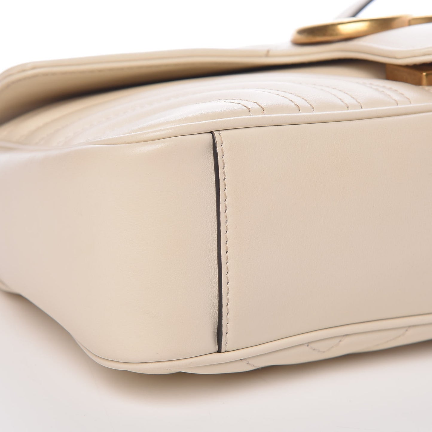Calfskin Matelasse Small GG Marmont Shoulder Bag White