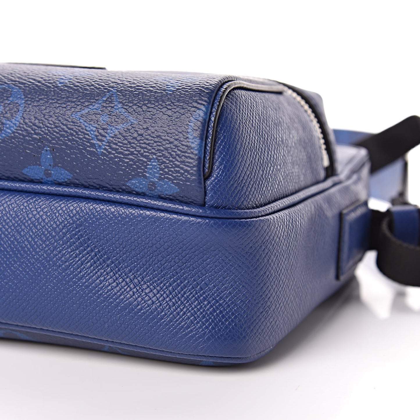 Taiga Monogram Outdoor Messenger Cobalt