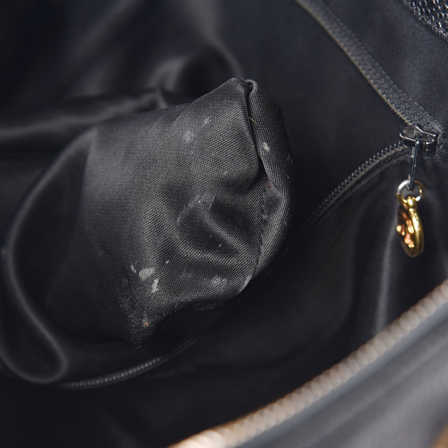 Caviar Large CC Shoulder Bag Black