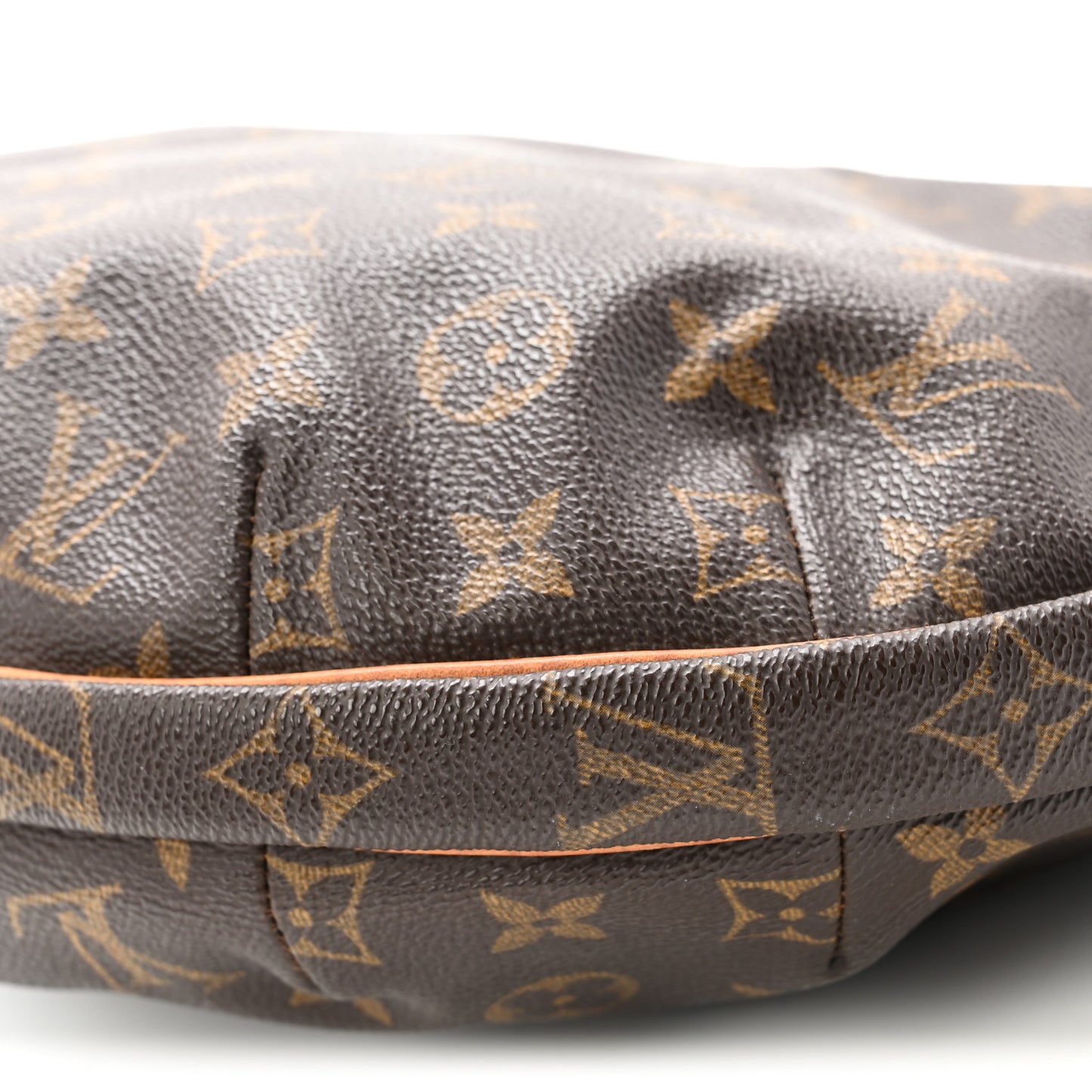 Monogram Croissant MM