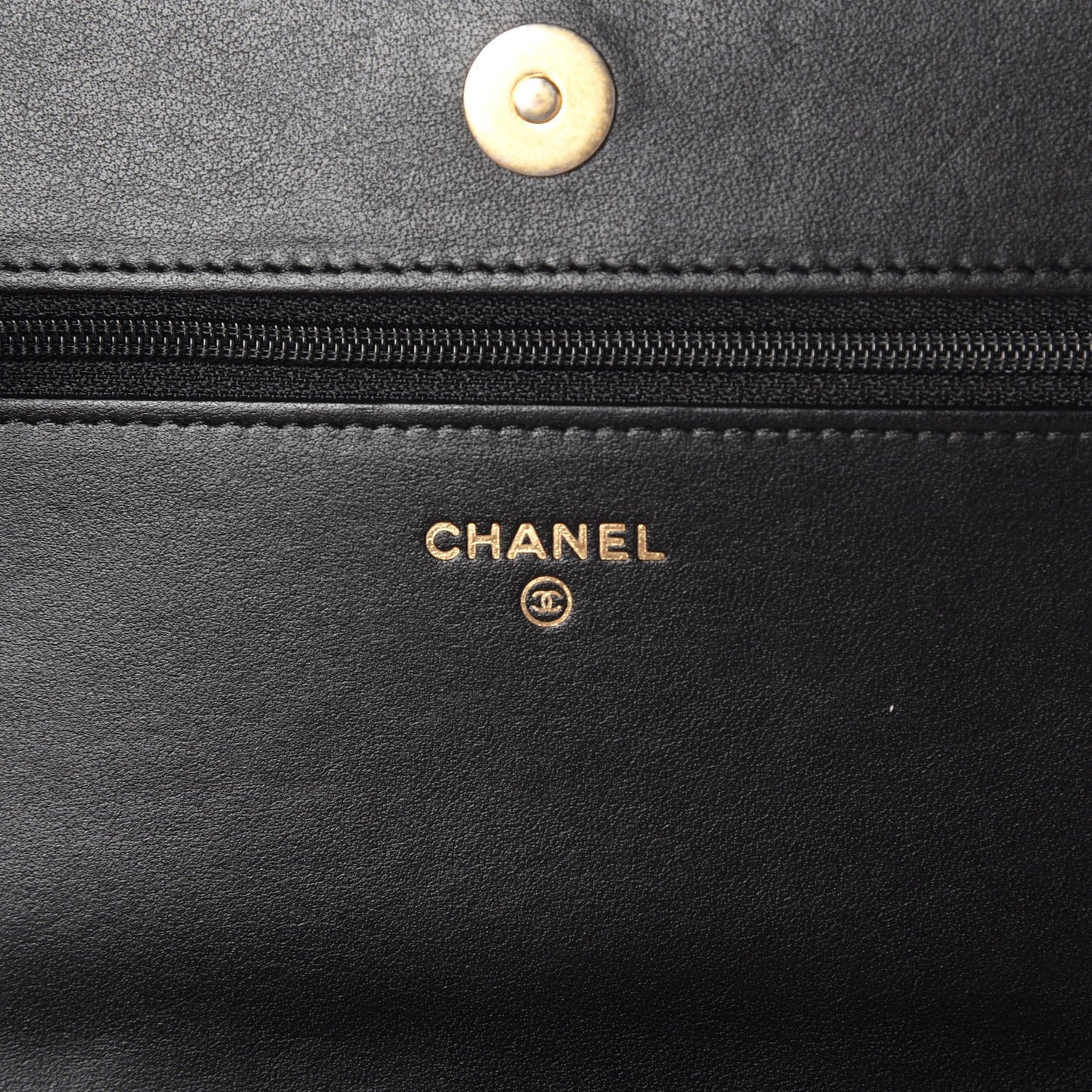 Caviar Quilted Boy Wallet On Chain WOC Black