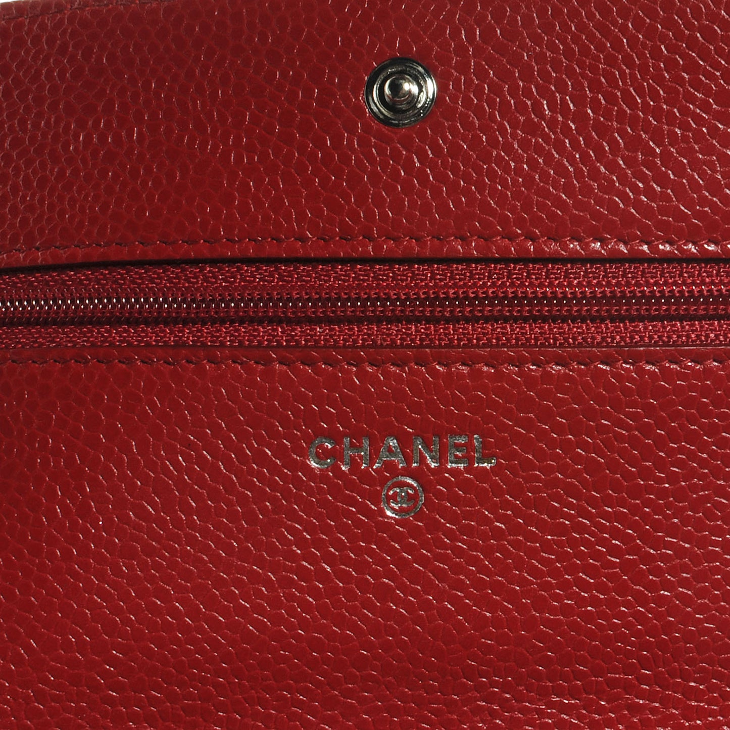 Caviar Classic Wallet on Chain WOC Red