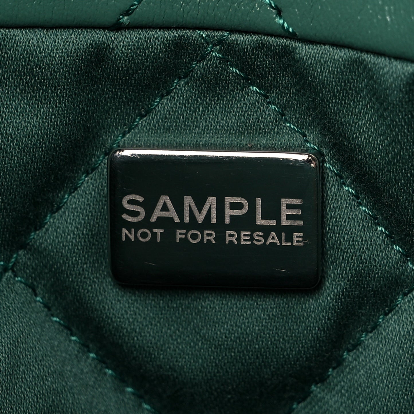 Shiny Calfskin Quilted Chanel 22 Green