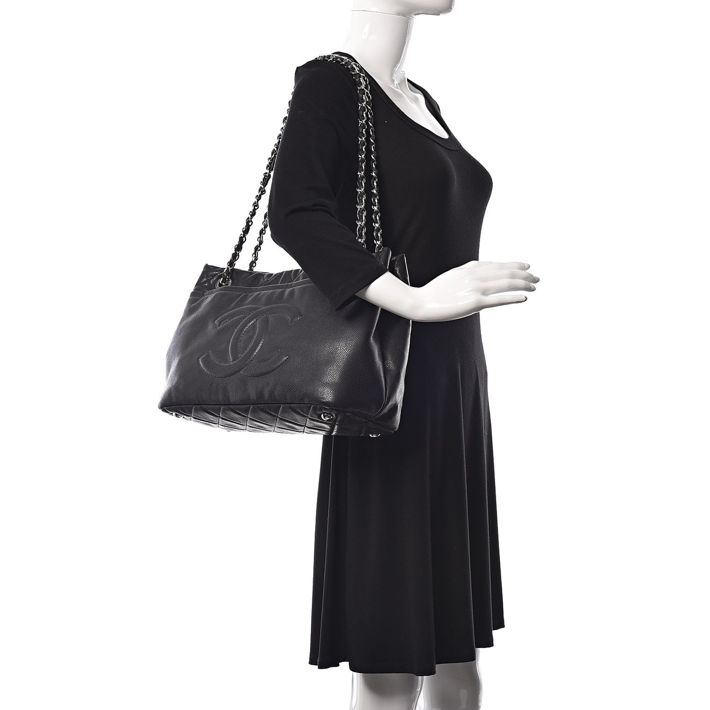 Caviar Timeless CC Soft Tote Black