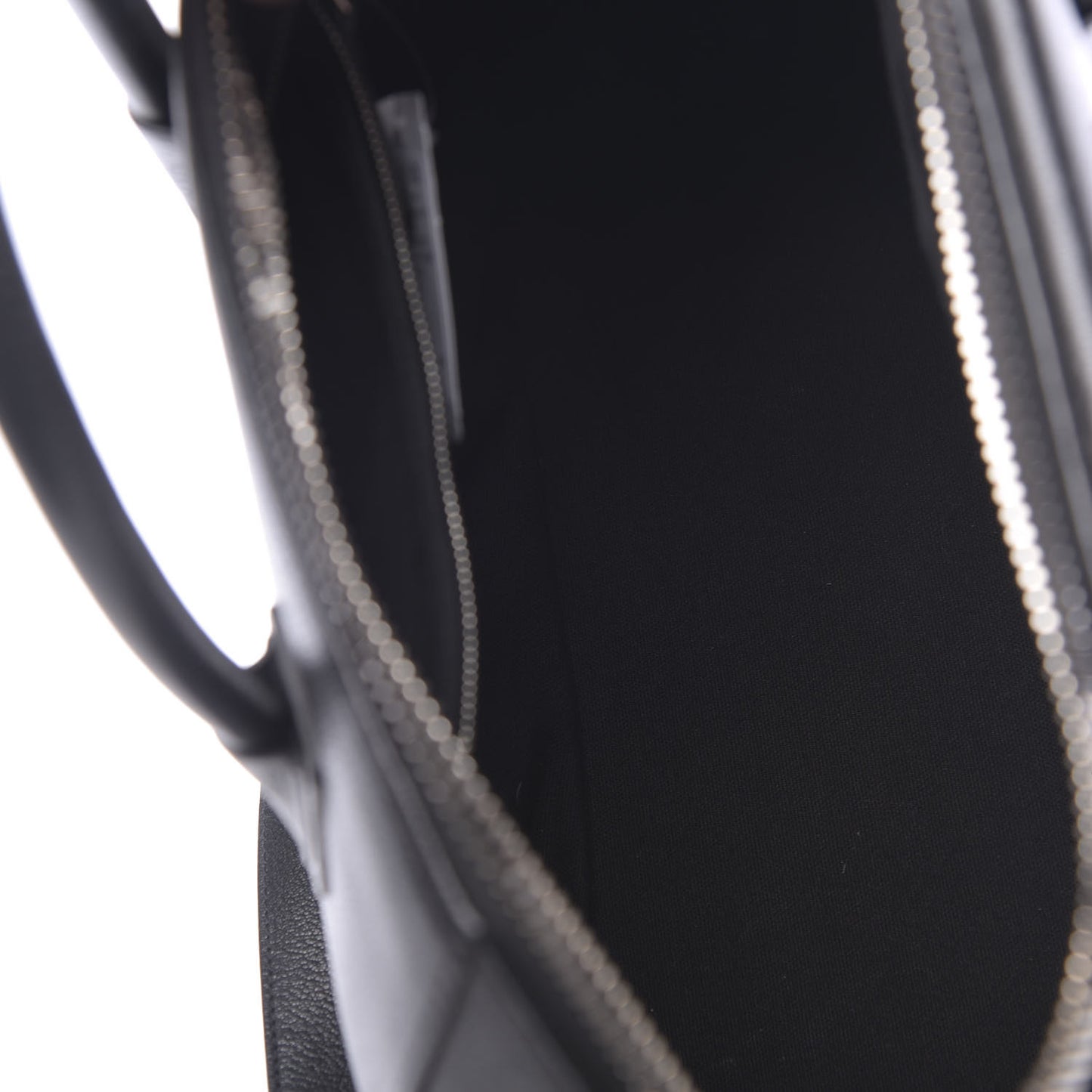 Sugar Goatskin Medium Antigona Black