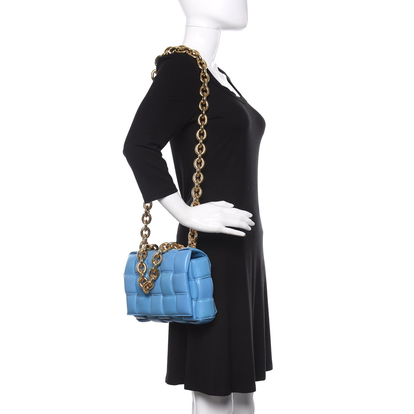 Lambskin Maxi Intreccio Padded Chain Cassette Crossbody Bag Swimming Pool