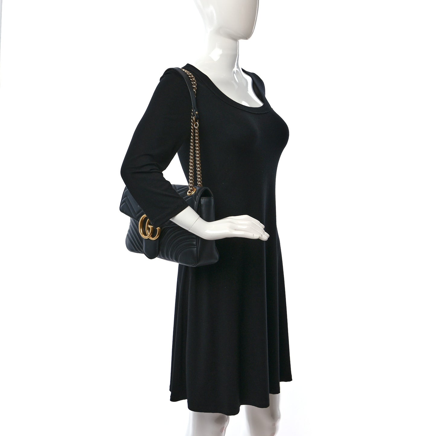 Calfskin Matelasse Medium GG Marmont Shoulder Bag Black