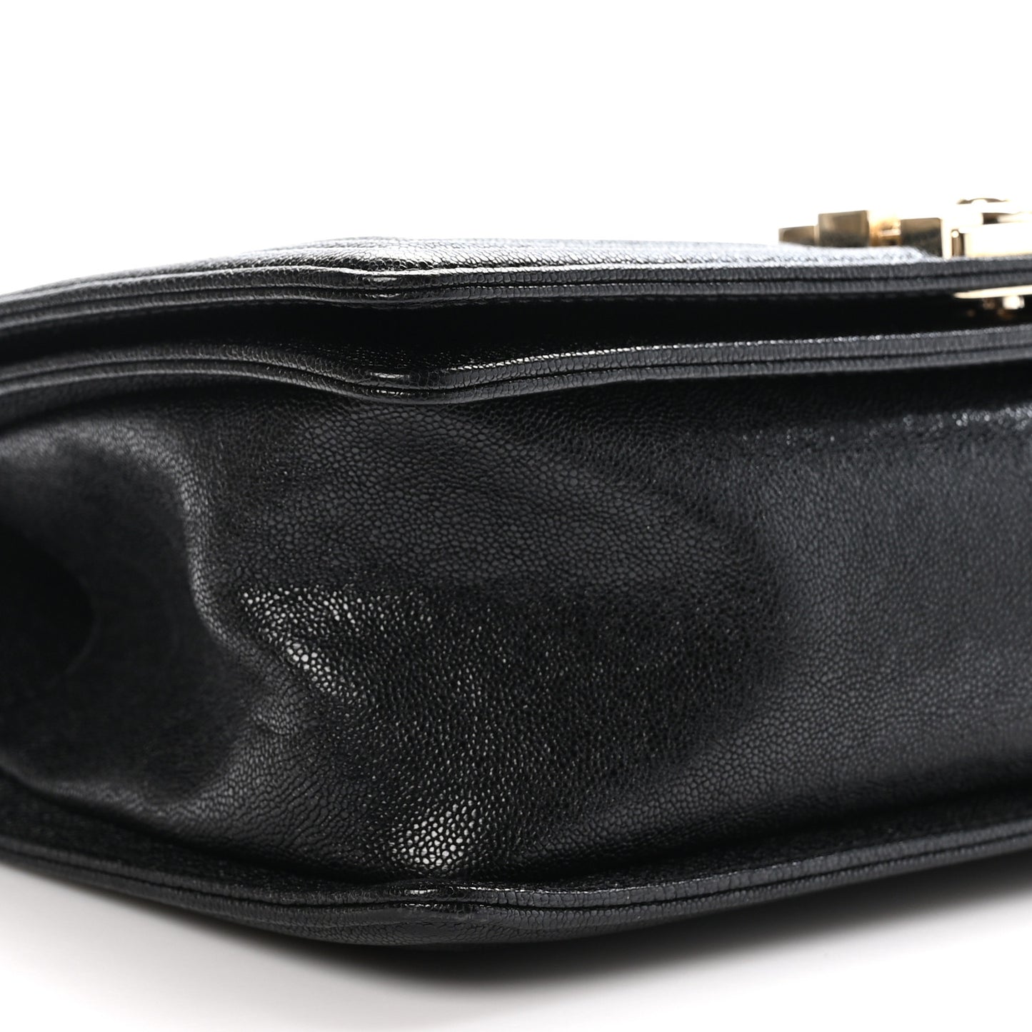 Caviar Chevron Quilted Medium Boy Flap Black