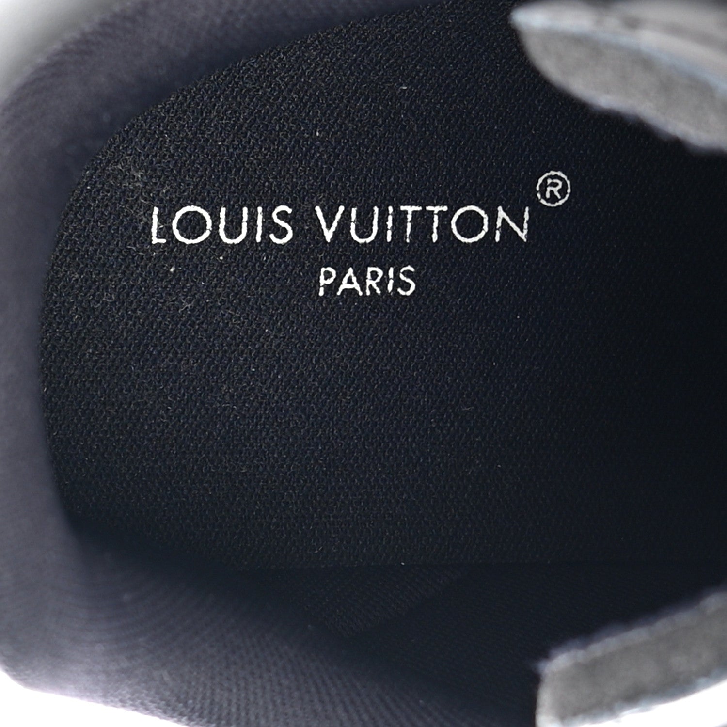 Louis Vuitton Calfskin Embossed Monogram Rivoli Mens Sneakers 8.5 Black 7 of 8