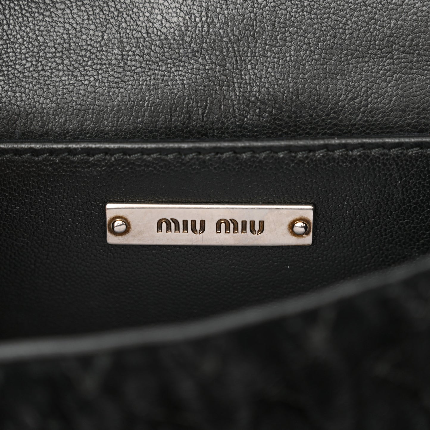 Velvet Matelasse Pearl Embellished Chain Black