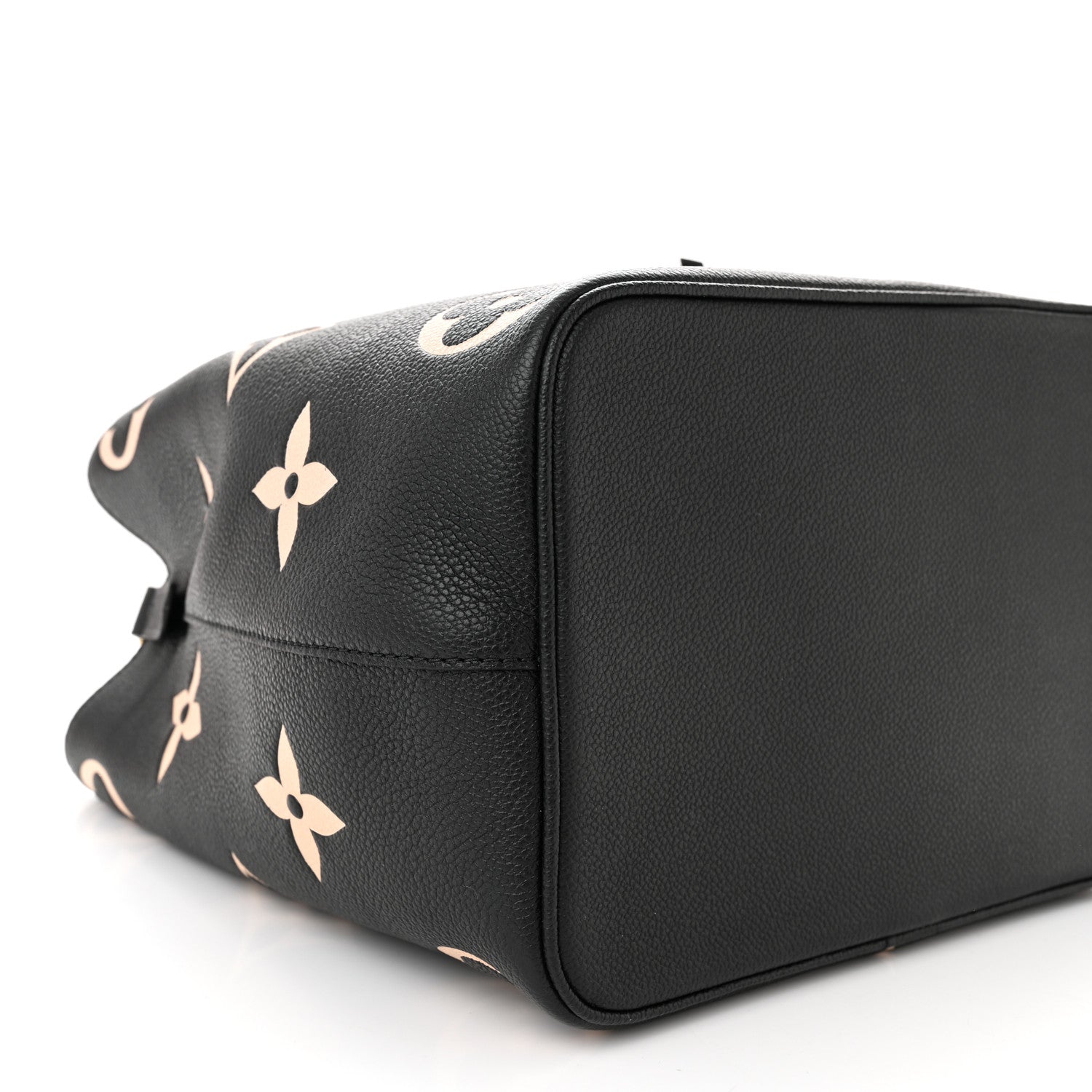 Louis Vuitton LOUIS VUITTON Empreinte Monogram Giant Neonoe MM Black Beige 10 of 12