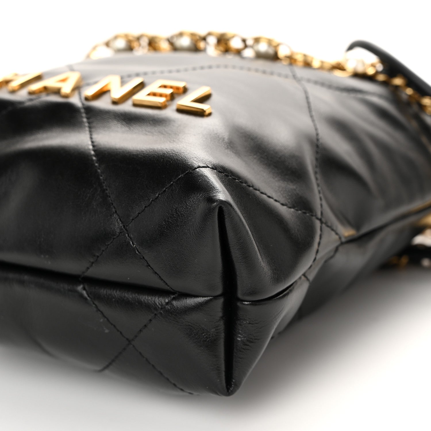 Chanel Shiny Calfskin Quilted Pearl CC Chain Mini Chanel 22 Black 10 of 11
