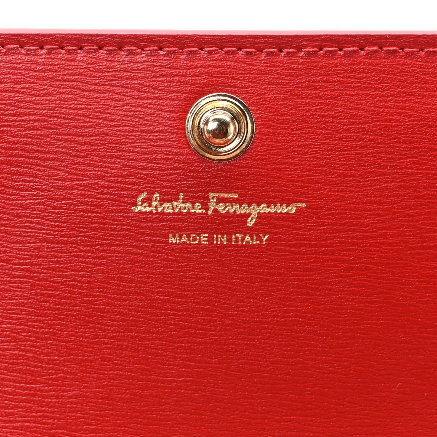 Calfskin City Wallet On Chain Red