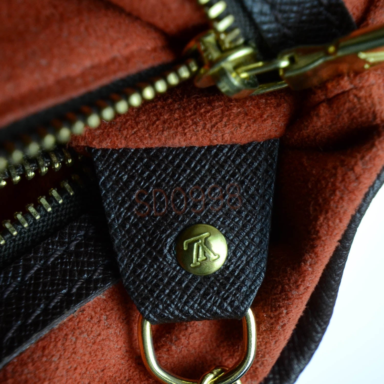 Louis Vuitton Damier Ebene Marais Bucket 23 9 of 10