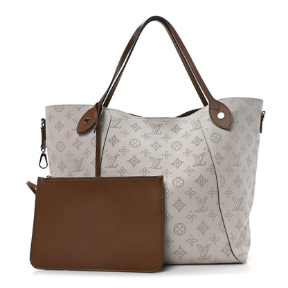 Louis Vuitton Mahina Hina MM Mist 3 of 10