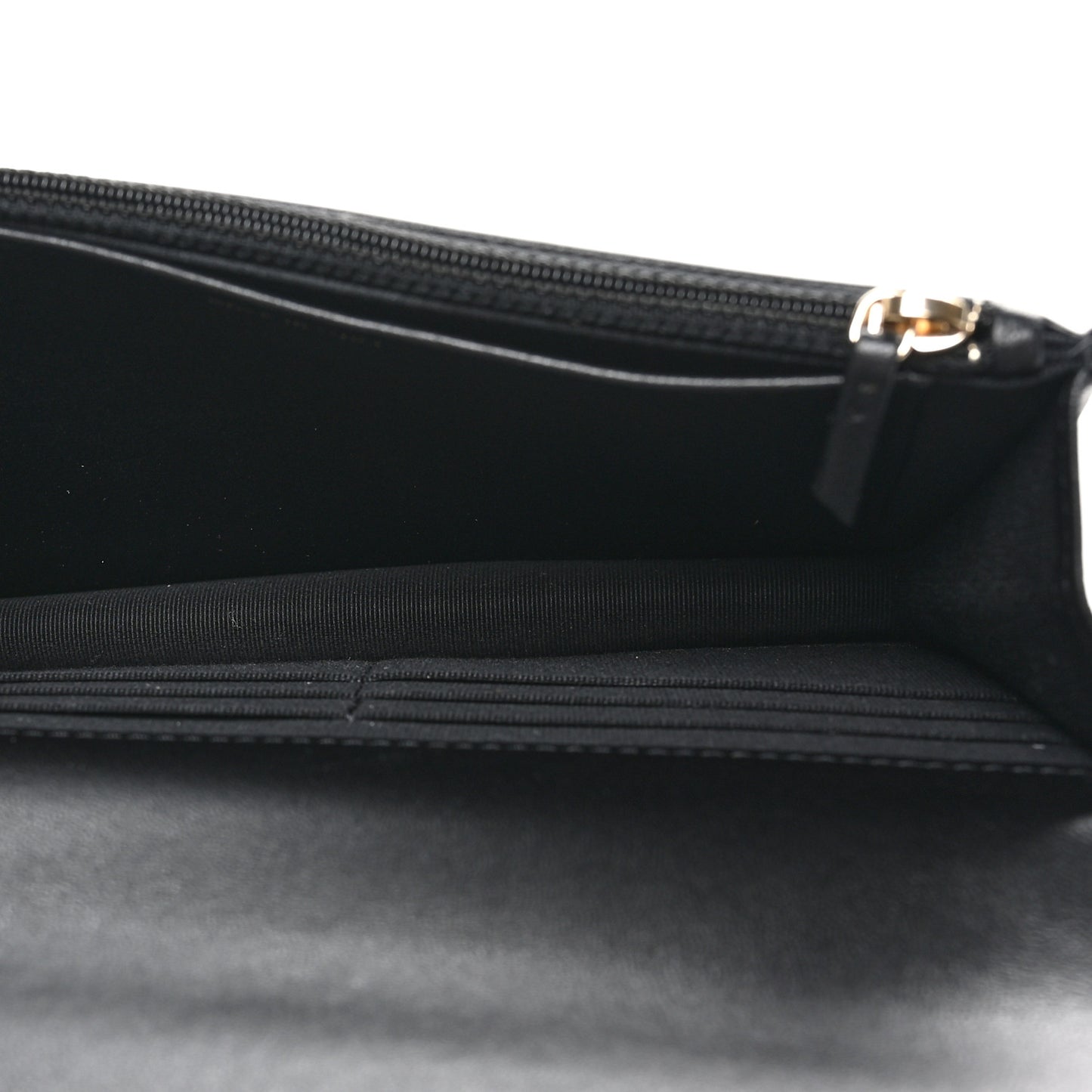 Lambskin Quilted Pearl Wallet On Chain WOC Black