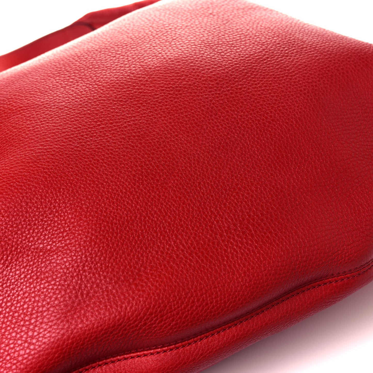 Pebbled Calfskin Large Soho Hobo Red