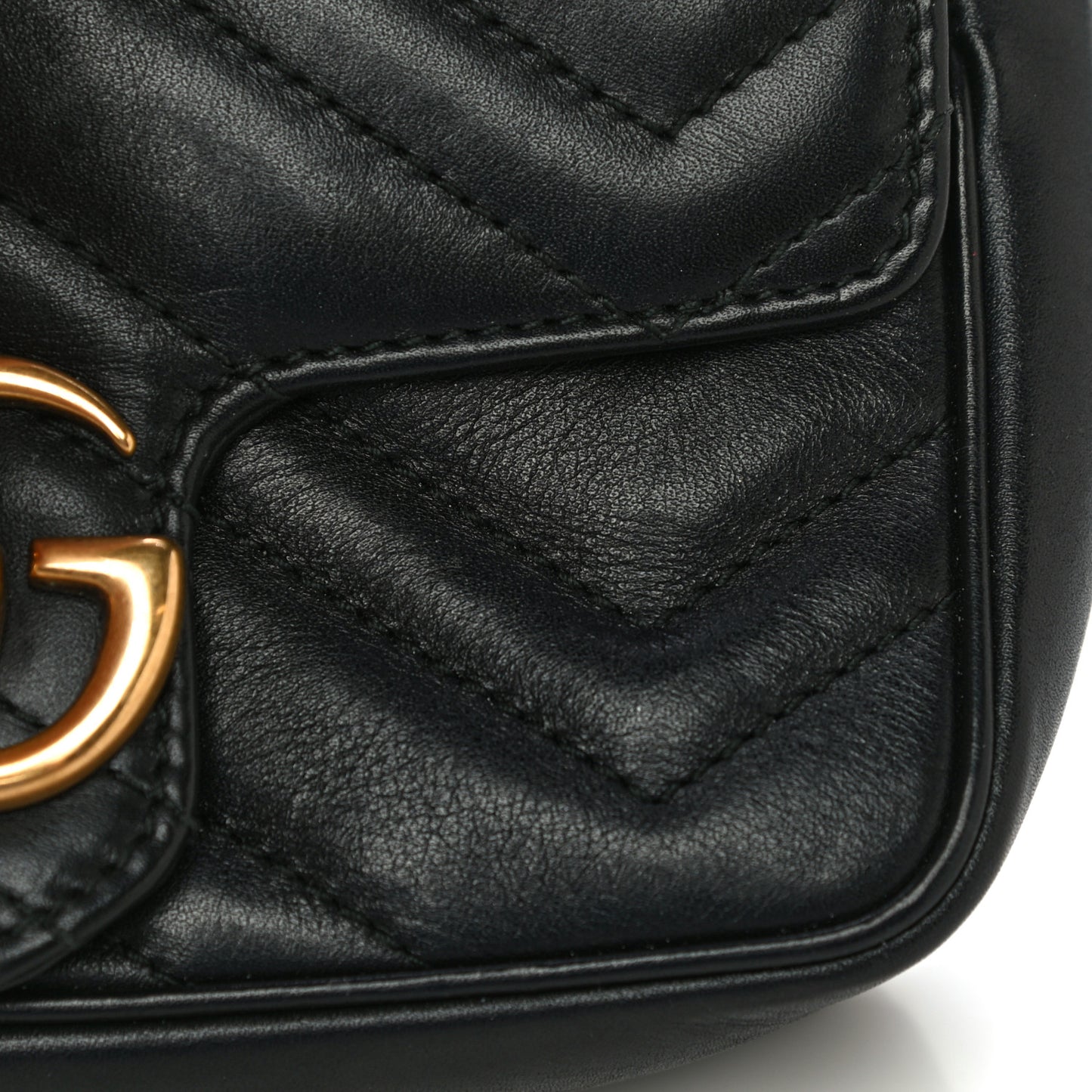 Calfskin Matelasse Super Mini GG Marmont Shoulder Bag Black