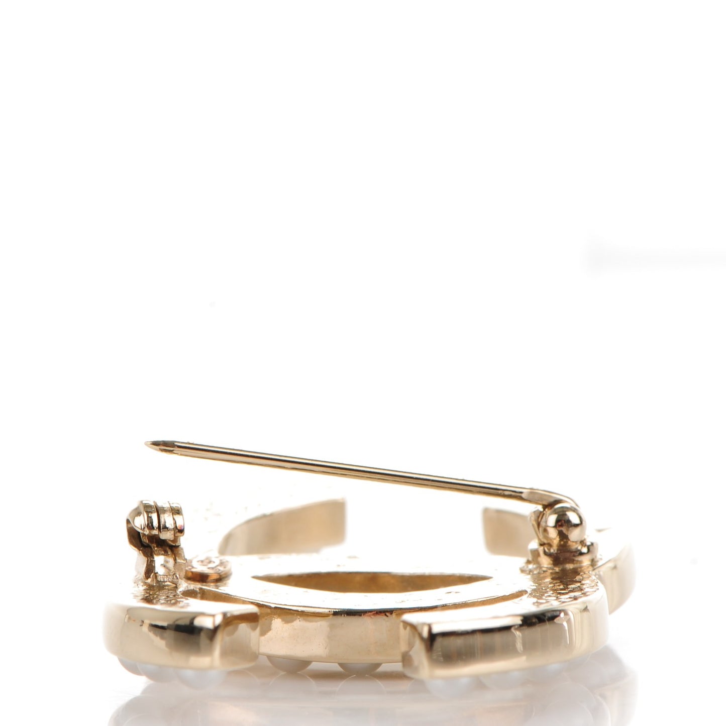 Pearl CC Brooch Pin Gold
