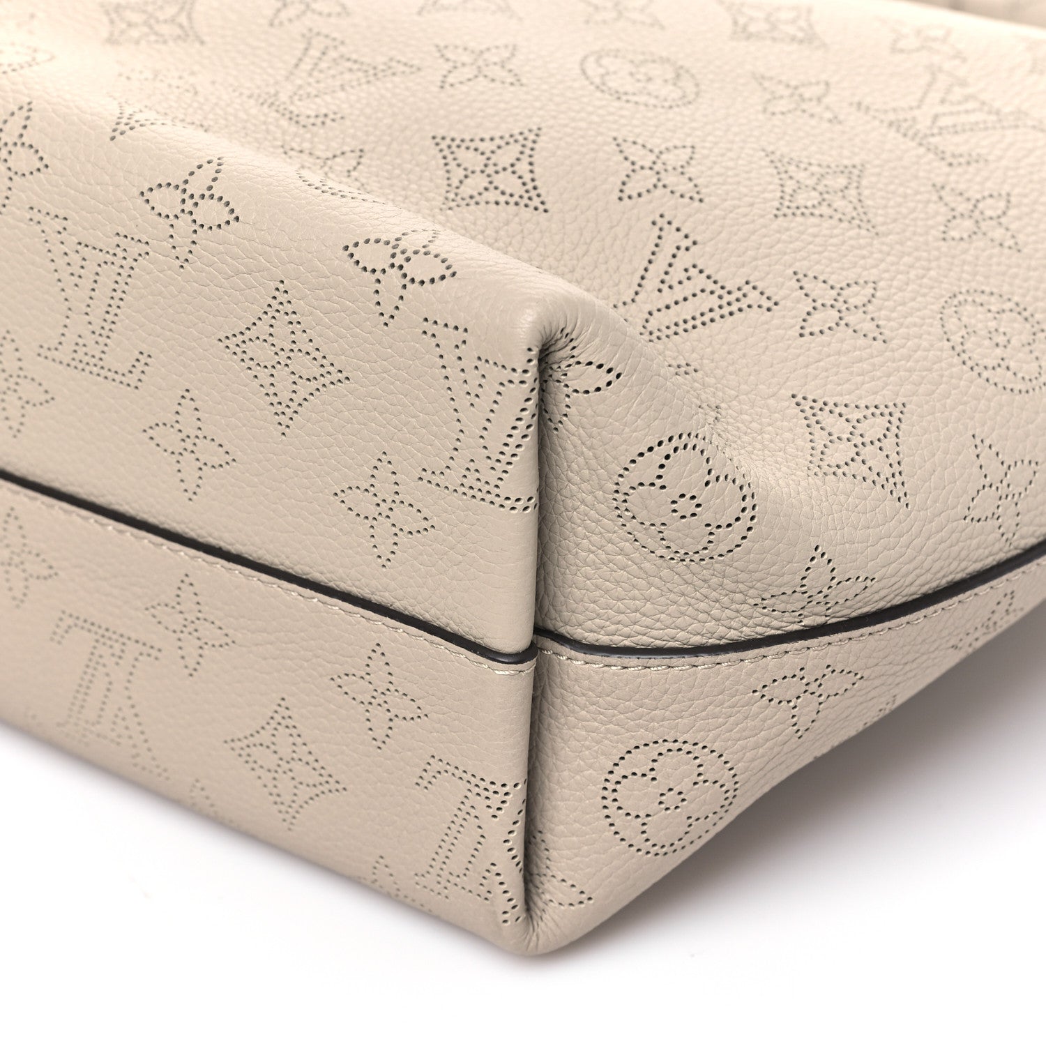 Louis Vuitton Mahina Why Knot MM Galet 9 of 9