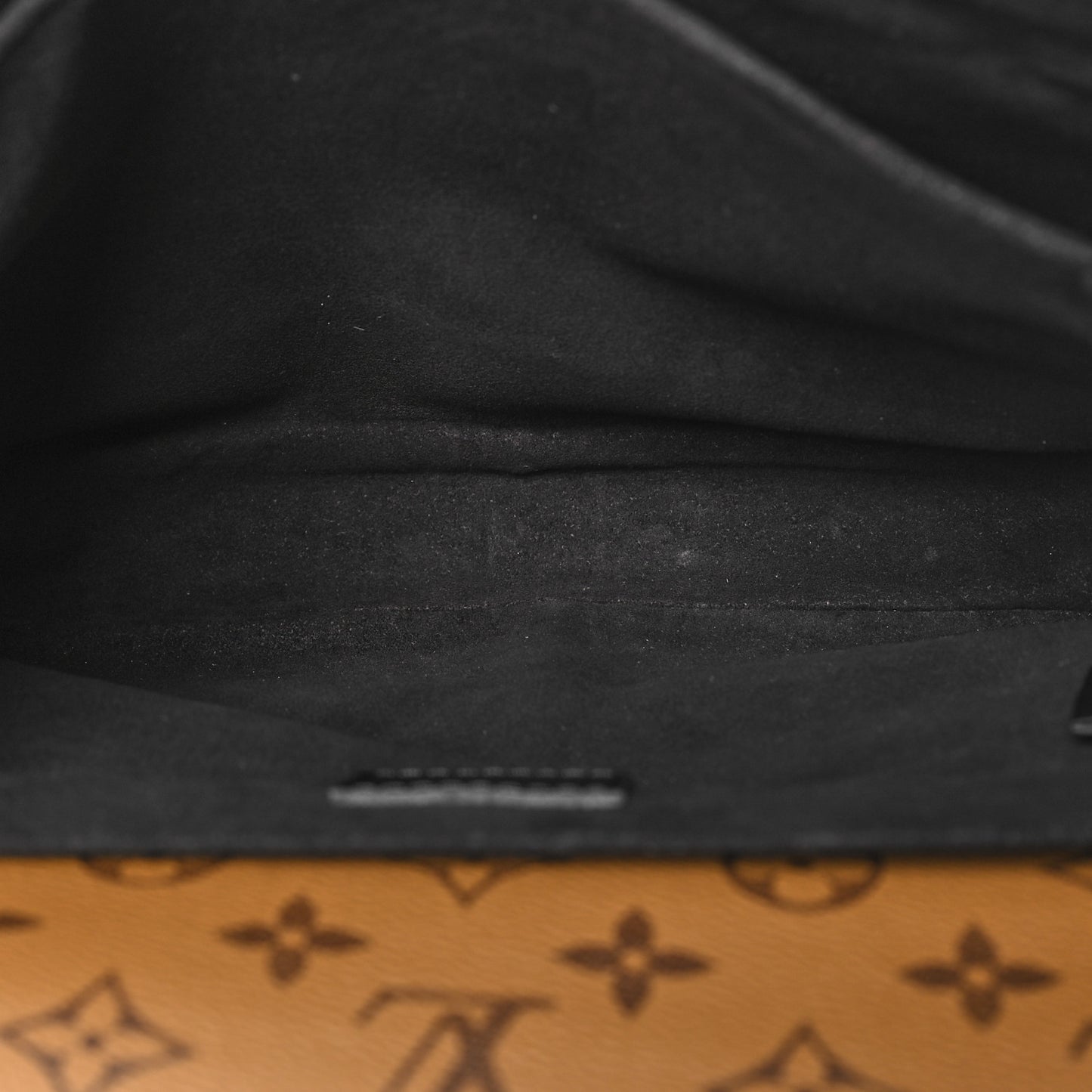 Reverse Monogram Pochette Metis