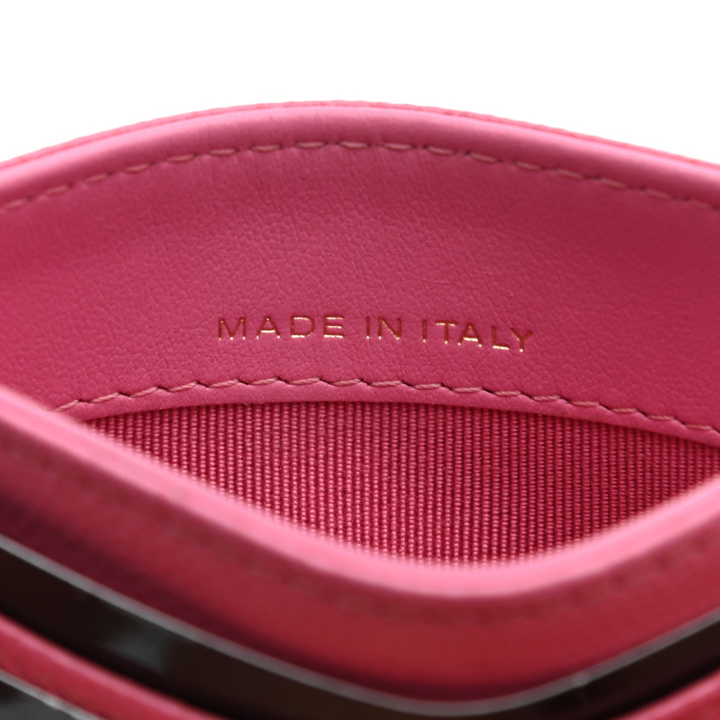 Caviar Quilted Card Holder Pink