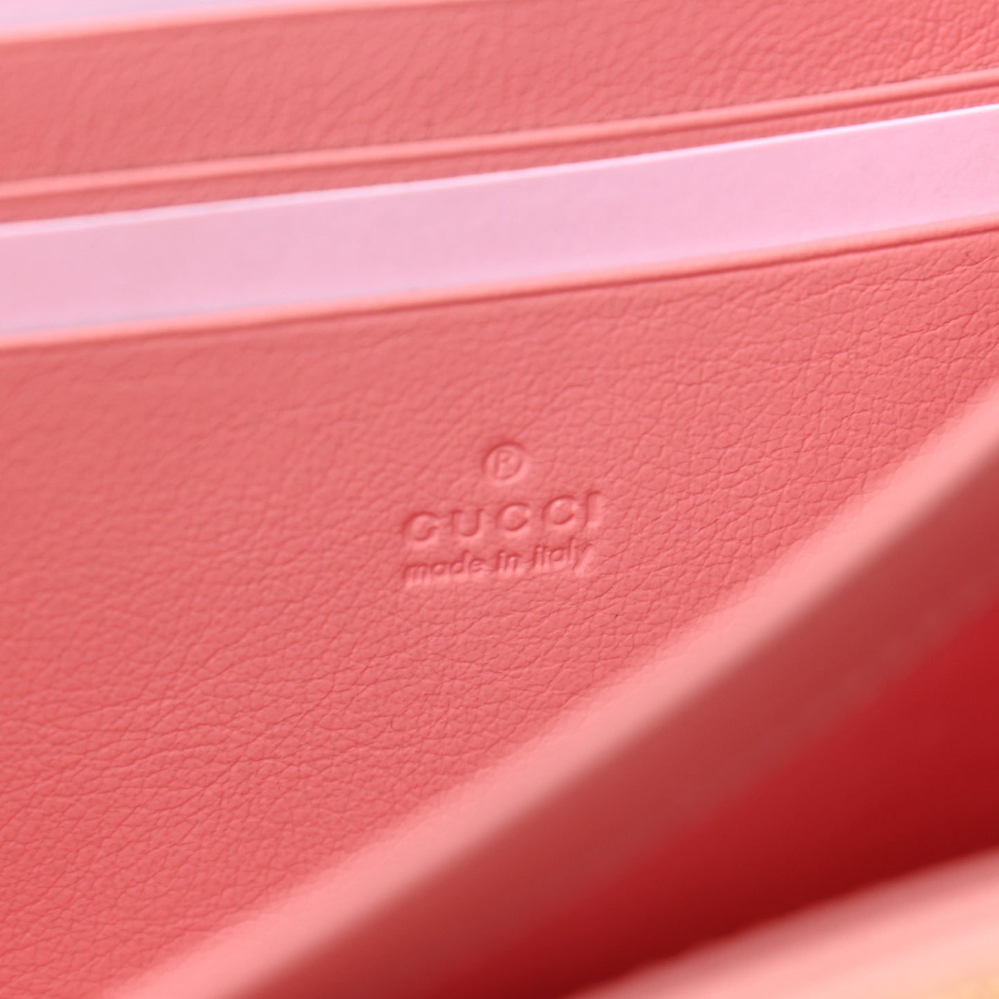 Azalea Calfskin Enamel Matelasse Diagonal Torchon GG Marmont Chain Wallet New Cherry Red Wild Rose