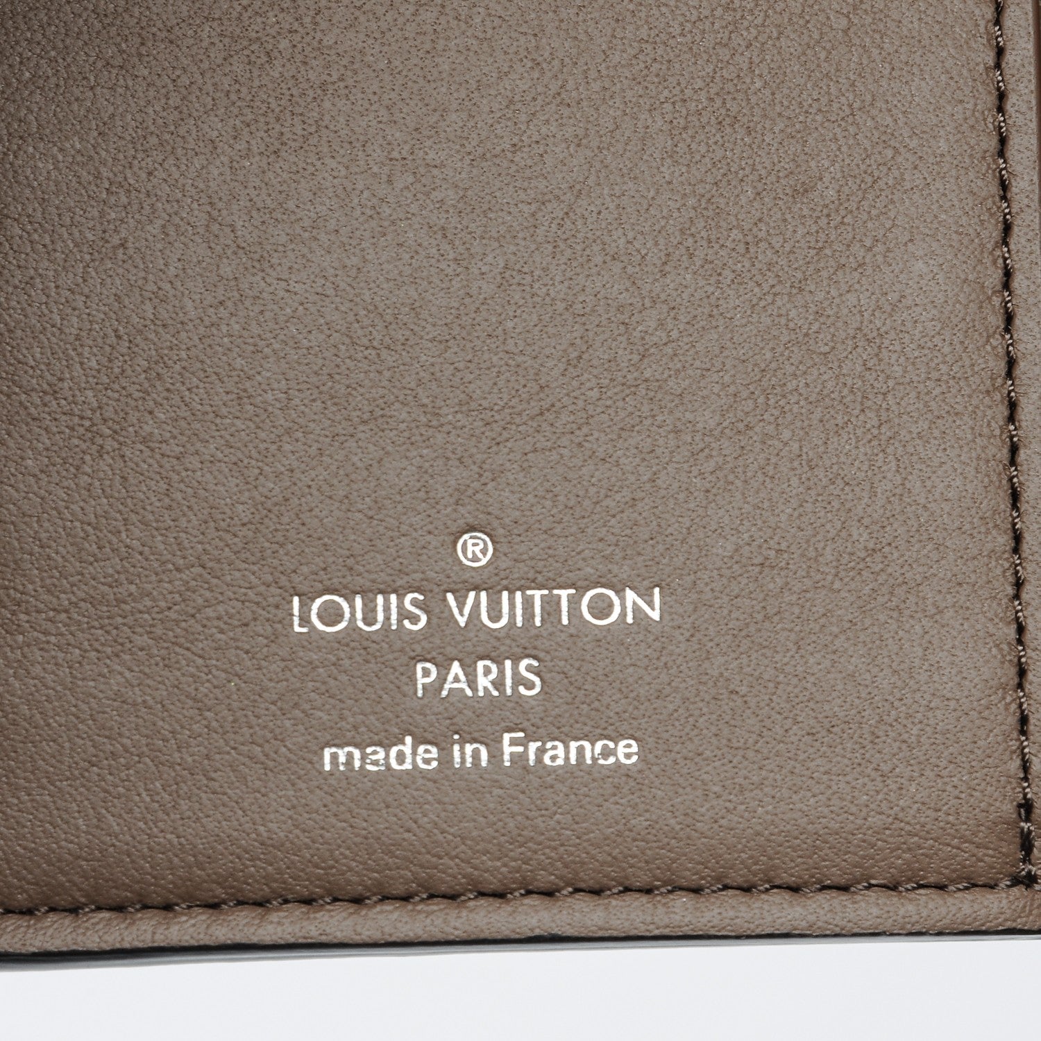 Louis Vuitton Taurillon Capucines Compact Wallet Magnolia 6 of 8