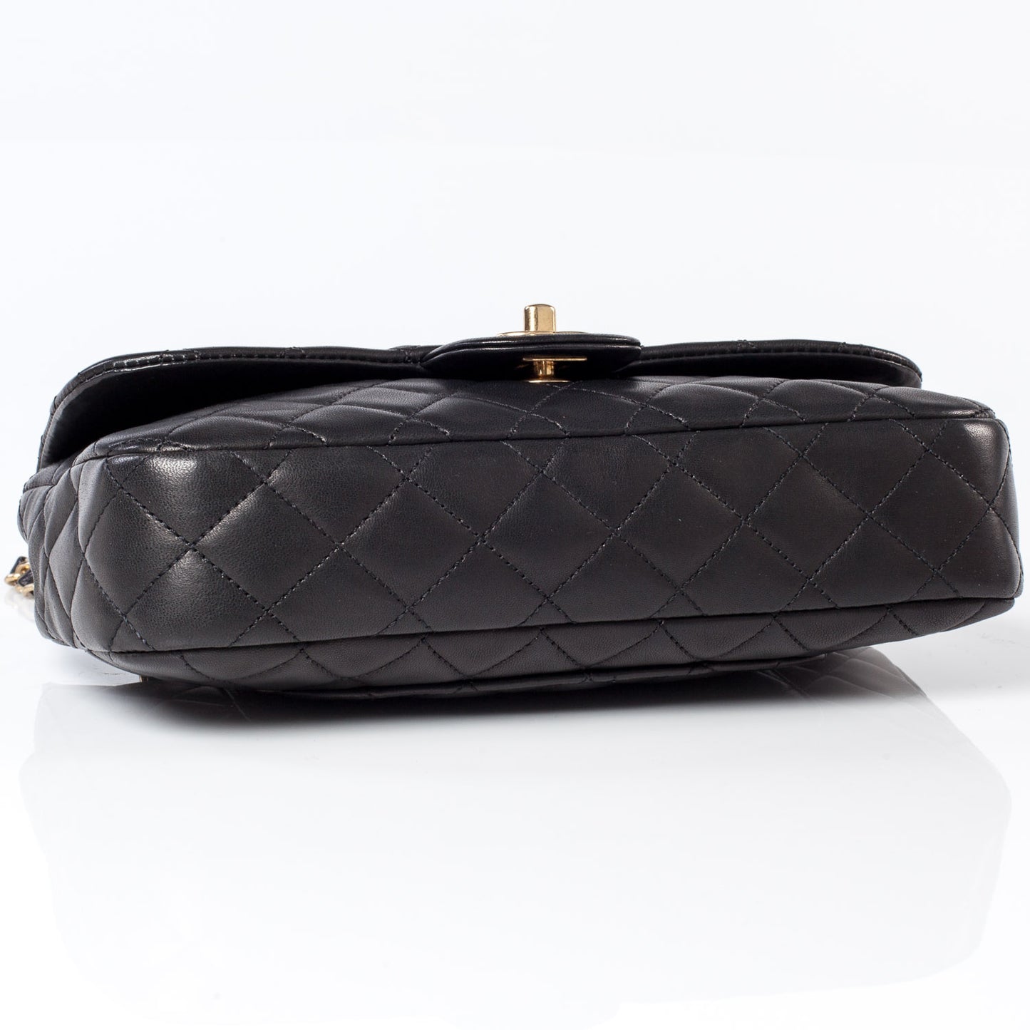 Lambskin Quilted Cruise Charm Medium Flap Black