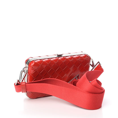 Bottega Veneta Spazzolato Intrecciato Mens Crossbody Messenger Bag Bright Red 2 of 7