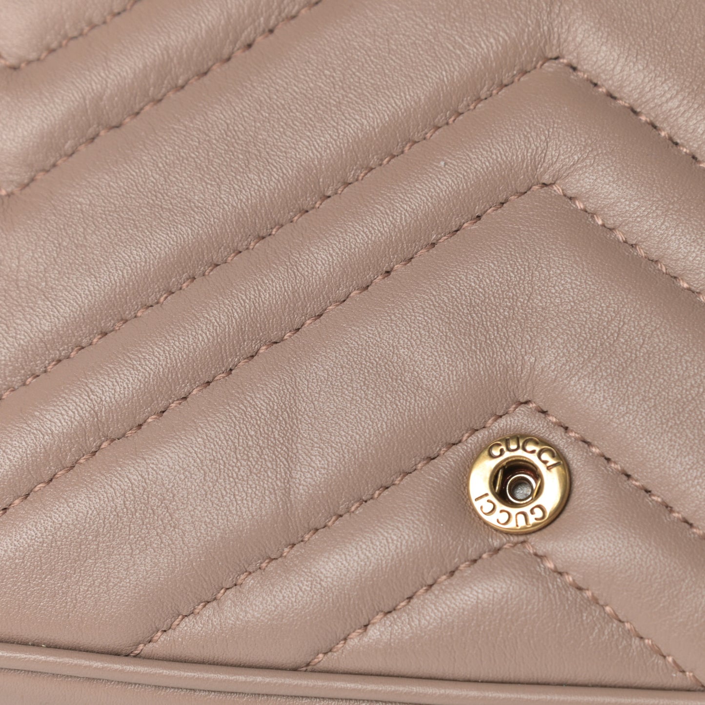 Calfskin Matelasse Super Mini GG Marmont Shoulder Bag Porcelain Rose