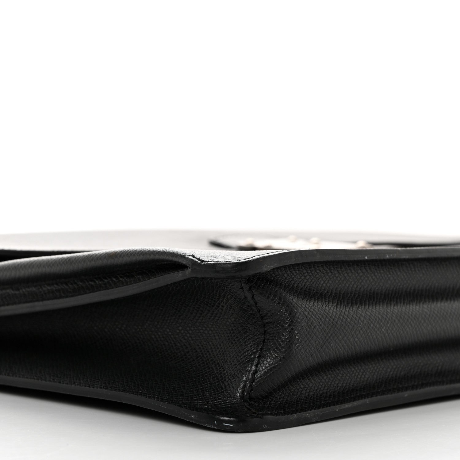 Louis Vuitton Taiga Neo Robusto 2 Compartment Briefcase Black 7 of 14