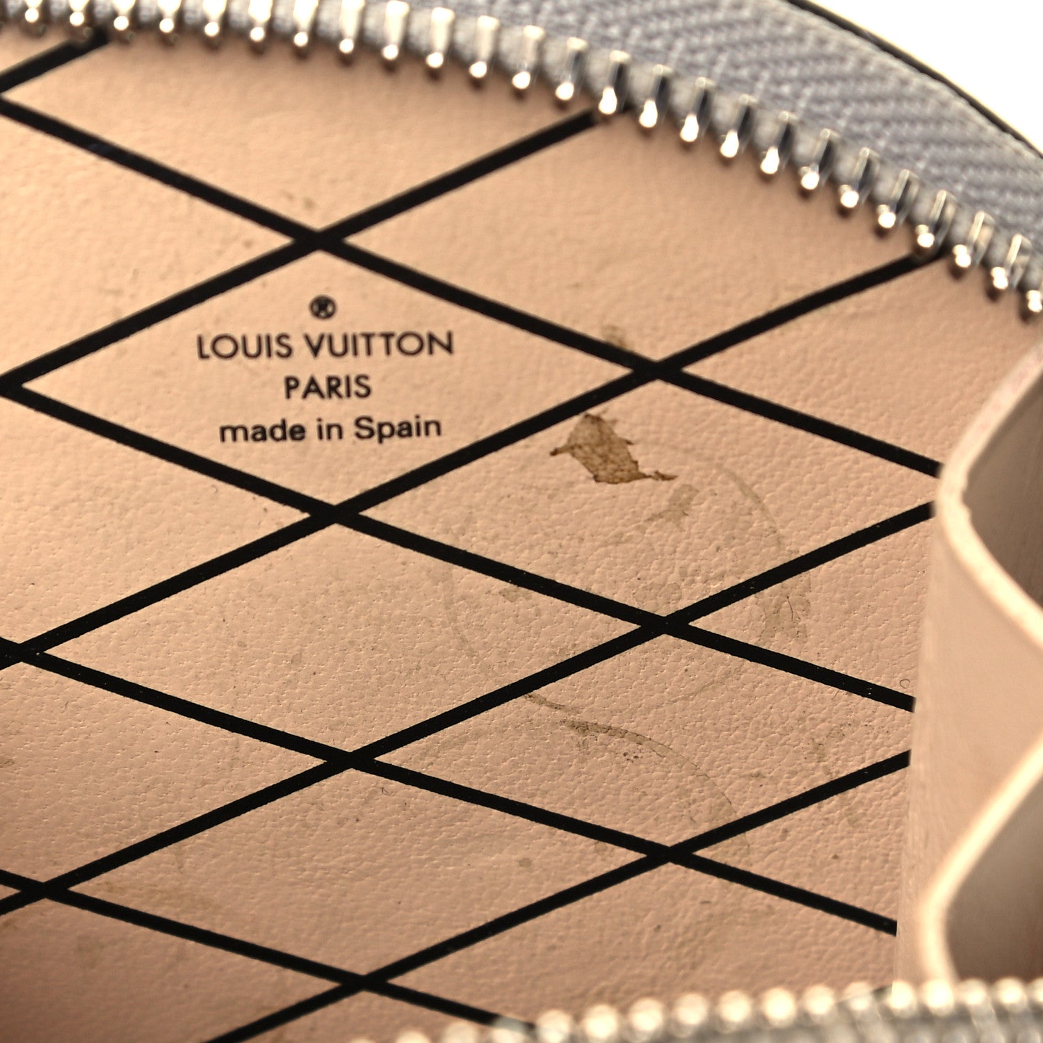 Louis Vuitton Transformed Monogram Time Trunks Micro Boite Chapeau Coin Purse Marron 5 of 7