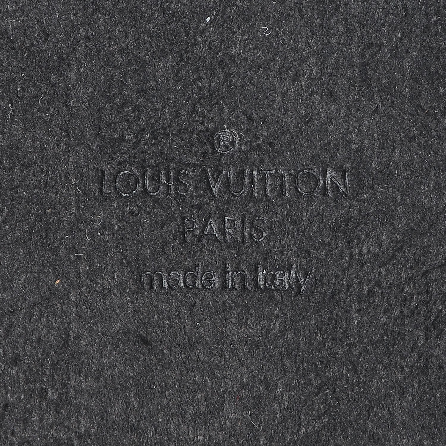 Louis Vuitton Monogram Eye-Trunk iPhone 7 Case 6 of 8